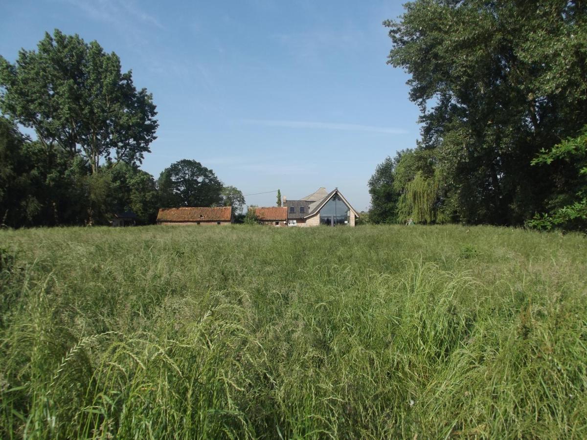 Au Bonheur Frontalier Bed & Breakfast Steenvoorde Exterior photo